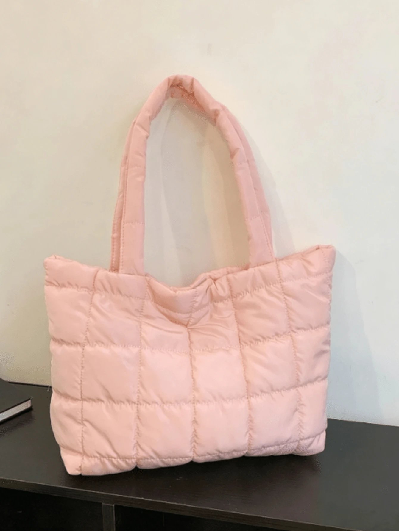 Random Color Super Lightweight Large Capacity Quilted Tote Bag - Pink - View 1