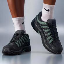 Nike 男士休闲鞋 ，轻便舒适的户外日常运动鞋，耐穿简约休闲鞋 IM5997-060 - 煤黑/鐵灰/暗煙灰/土綠/黑/銀 - 查看 1