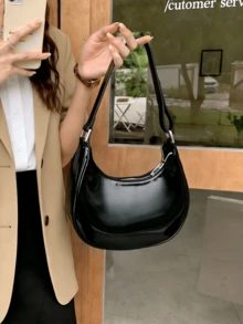 Bolso bandolera tipo axila para mujer, diseño media luna con correa ajustable y amplio espacio interior, estilo minimalista retro adecuado para compras, trabajo, universidad y salidas, regalo perfecto de San Valentín y Navidad, cómodo y ligero para uso diario. - Negro - Ver 1