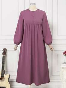 Vestido abaya de manga larga con cuello redondo de tela tejida de lavanda para mujer, diseño con detalles de botones, elegante estilo árabe - Morado - Ver 6