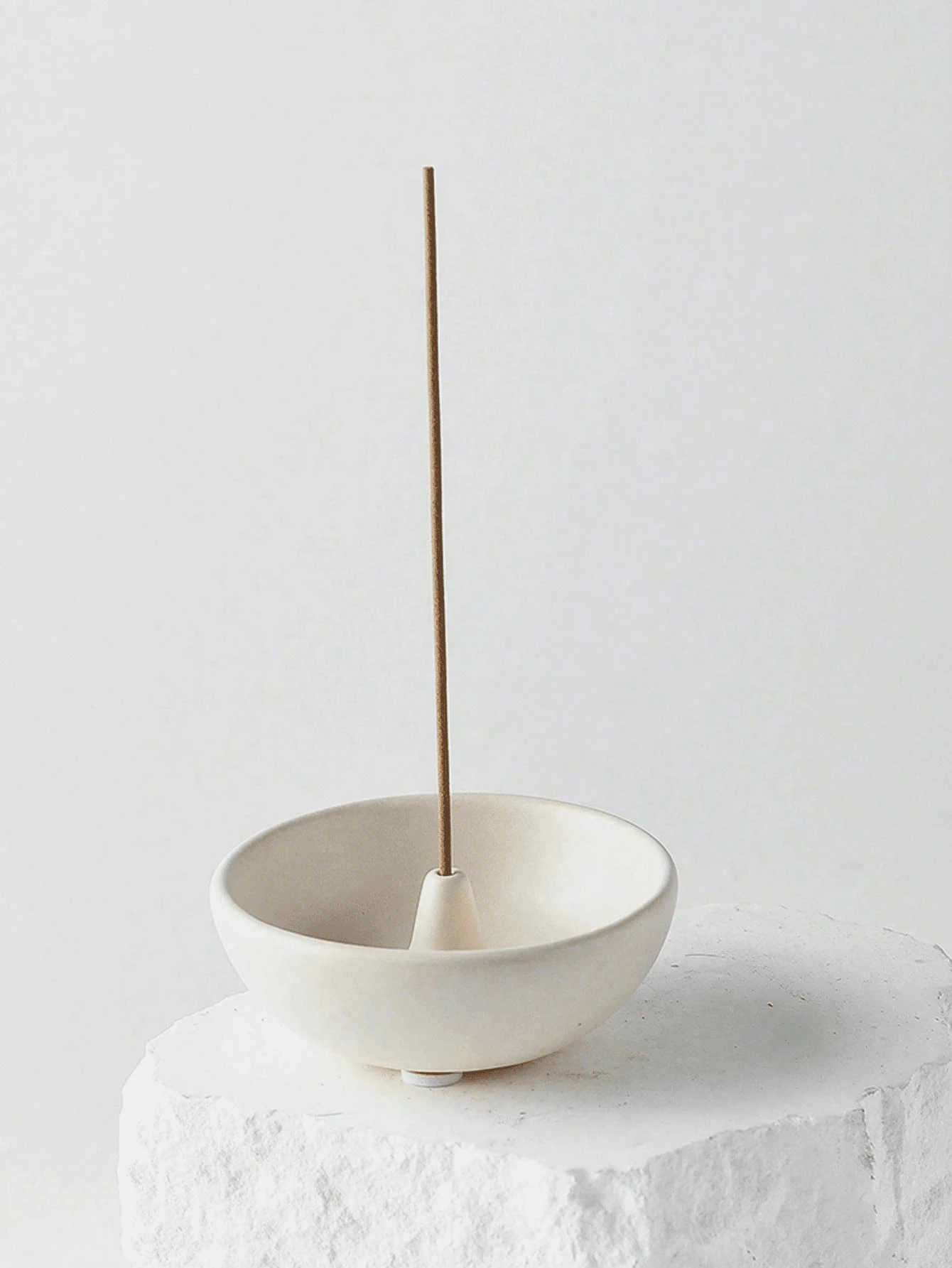 Modern Minimalist Japanese Style Round Incense Holder, Creative Home Use Incense Base Incense Burner Indoor Incense Plate Incense Holder - Ceramic Incense Socket - View 1