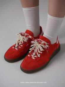 1 Pair (2pcs) Versatile Pearl Butterfly Shoe Clips, Decorative Shoe Accessories Suitable For Various Shoes, Women Men Sneakers Shoes, Casual Shoes,White Shoes - Bow - View 2