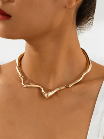 1ชิ้น สร้อยคอสายคลื่น วัสดุโลหะผสมเรียบง่าย เหมาะสำหรับใส่ในชีวิตประจำวันของผู้หญิง เครื่องประดับดีไซน์โค้งมน ของขวัญวันหยุด