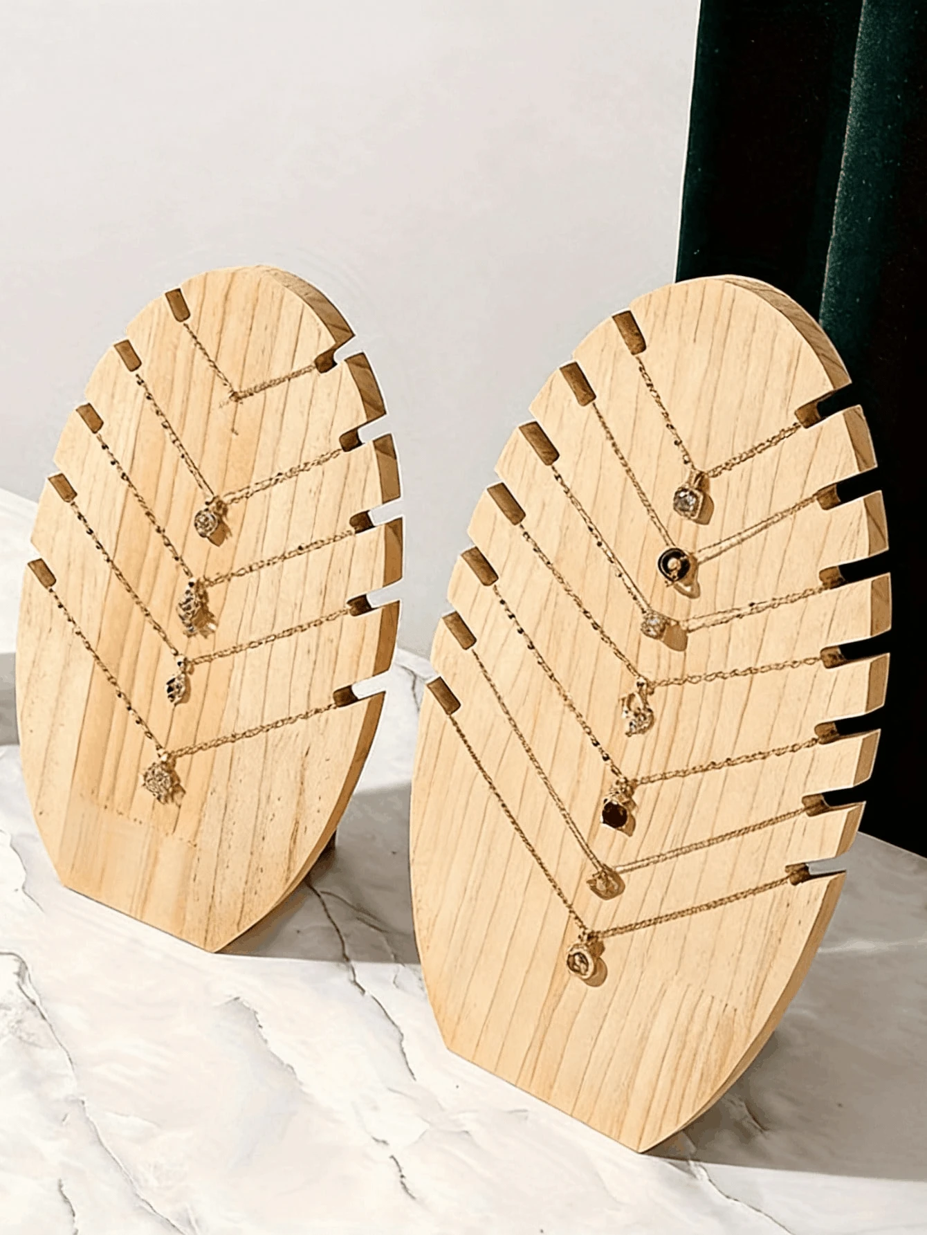 1pc Wooden Necklace Organizer, Creative Oval Vertical Jewelry Display Stand For Necklaces, Pendants, Jewelry Display