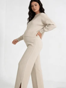 2026 Spring New Large Women's Outdoor Set (Pregnant Women's Edition - Beige Sweater), Loose Solid Color Knitted Sweater Set For Pregnant Women - Long Sleeve Round Neck Irregular Hemp Sports Shirt And Wide Leg Pants With Split Hem, Autumn/Winter Casual Wear, Casual Sports Wear, Suitable For Early/Late Pregnancy | Loose Knitted Set | Comfortable Two Piece Set For Pregnant Women, Women's Knitted Sweater, Women's Sports Set, Large Women's Set - Màu be - Xem 5