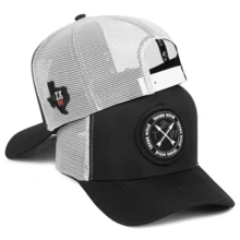 Texas Wind Country Trucker Cap With Curved Brim And Mesh Detail - 黑與白 - 查看 1