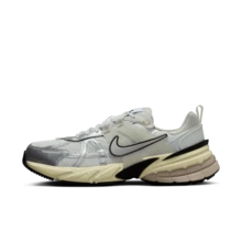 Nike V2K RUN Men's Running Shoes HJ4497-100 - White - View 2
