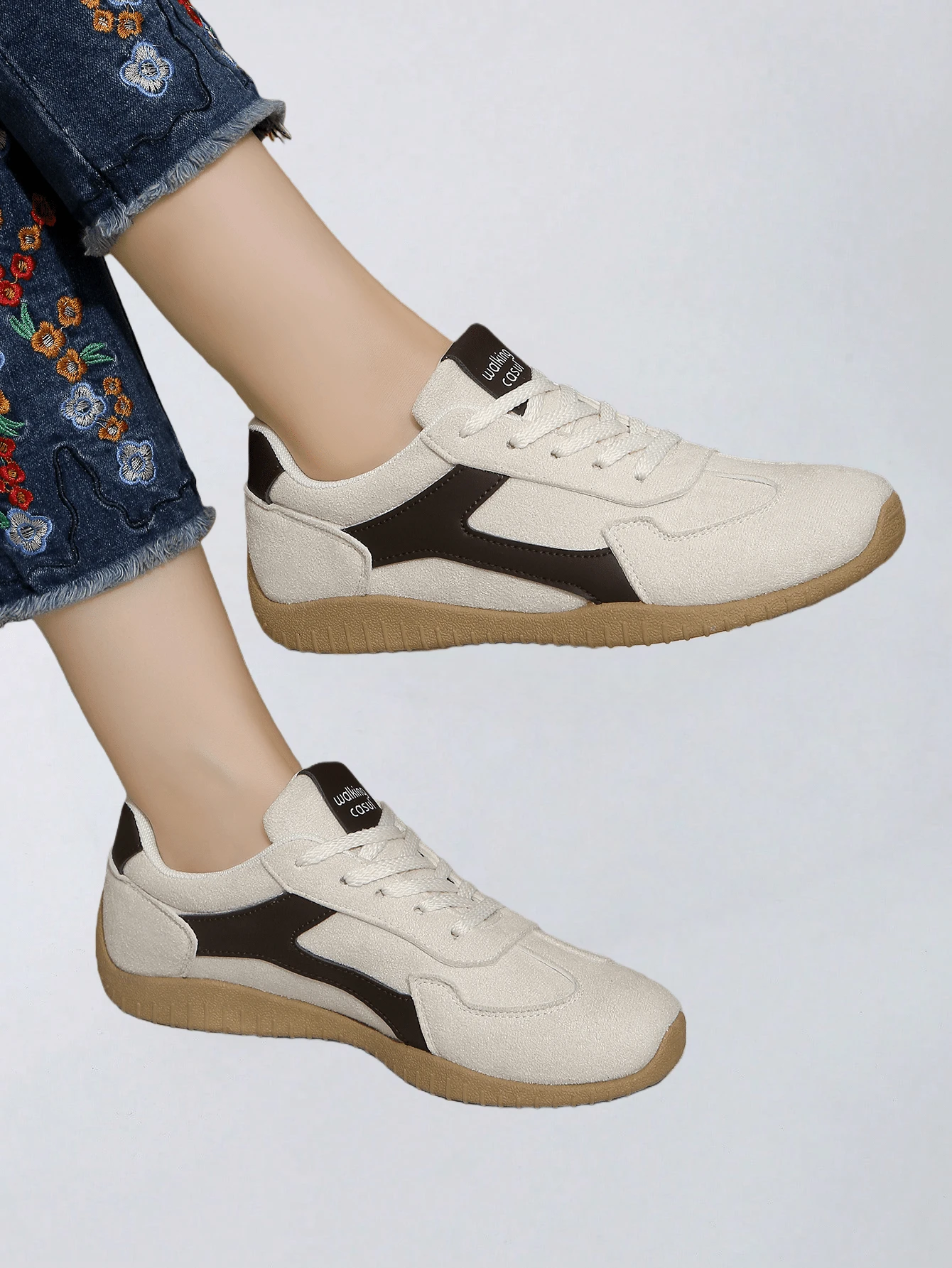 2026 New Women's Lightweight Comfortable Casual Sneakers - Black and White - View 1