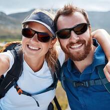 2 piezas Gafas de moda deportivas polarizadas con correa deportiva desmontable - Amoratado - Ver 7