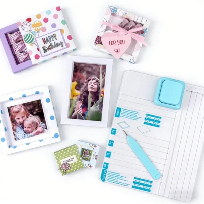 1个多功能立体画框打孔板