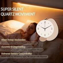 一套创意木质时钟礼品，简约木框白色背景时钟，尺寸可选11.81-15.75英寸，电池供电（不含电池），适合悬挂在走廊、阳台、浴室等处，是圣诞节、新年、母亲节、父亲节、婚礼、送给朋友和家居装饰的理想礼物。