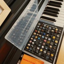 80种矿物标本样品和100种矿物鉴定指南，帮助您更好地了解矿物，包括水晶、玛瑙、萤石、黑曜石等，节日礼物（圣诞节/情人节/生日/毕业典礼）