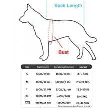 一件碎花狗狗连衣裙，可爱的粉色碎花连衣裙，适合金毛寻回犬、萨摩耶犬、拉布拉多犬等大型犬。