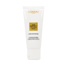 L'Oreal Age Perfect Royal Moisturizing Cleansing Mousse, Honey Collagen Purifying Face Wash 30ml - White - View 1