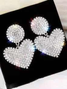 Brincos Elegantes de Coração de Cristal para Mulheres - Brincos Pendentes Decorativos Exagerados com Coração de Cristal Brilhante e Decoração de Folhas, Adequados para Uso Diário, Encontros, Festas, Feriados, Presentes do Dia dos Namorados - Brincos de coração com strass - Visão 3