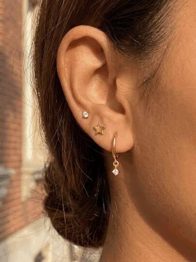 Set de 3 aretes compactos de circonia de cinco estrellas para mujeres, de diseño exclusivo y único, ya sea para ti o para tus novias, es una excelente opción