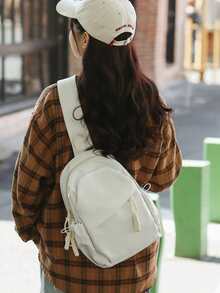 Myco 轻便商务休闲小号斜挎包，休闲字母图案，适合少女、女性、大学生、年轻职业人士和上班族日常使用，完美适用于办公室、校园、工作、商务、通勤、户外活动、旅行、徒步等场合，也是冬季、万圣节和圣诞节的理想礼物。