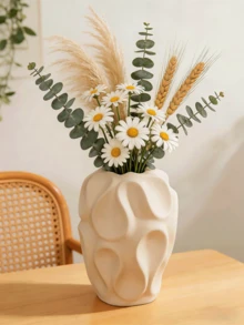 Ce vase en résine vague fait main dans un style nordique présente des lignes lisses et une forme unique, dégageant une touche artistique. Il a un impact visuel saisissant qui peut apporter vitalité et créativité à n'importe quel espace. C'est un article de décoration d'intérieur de style art moderne. - Multicolore - Voir 3