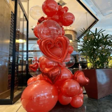 48件套红色气球和花环套装，包含18英寸/45.72厘米红色心形铝箔气球，适用于情人节、新娘送礼会、求婚、订婚装饰礼物和浪漫场景。 - 彩色 - 查看 2