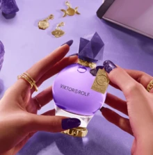 Viktor & Rolf Good Fortune Edp – Fresh And Floral Feminine Perfume With Notes Of Plum, Peony And Musk; Light, Elegant And Long-Lasting Fragrance, Ideal For Carrying In Your Bag Or Traveling. ✅ 24/72h Delivery To Spain (Mainland) | Beauty Explosion | Your Beauty And Makeup Store – Exploit Your Best Version - Hương hoa, trái cây (mận, mẫu đơn, xạ hương) - Xem 4
