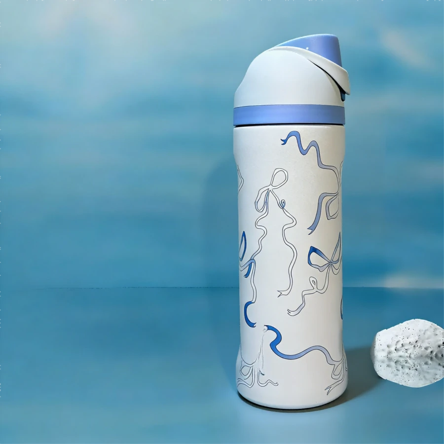 24oz.Unique Bottle Design With A Pleasant Handle, Easy To Clean, Long-Lasting Insulation For Both Hot And Cold Beverages. This Stainless Steel Cup Can Serve You Throughout The Year, Enough For All Seasons. Suitable For Personal Use Or As A Gift - 彩色 - 查看 1