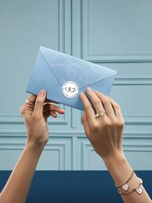 96pc Custom Name & Date Circle Chocolate Sticker – Personalized Couple Wedding/Anniversary Candy Labels,Romantic Wedding/Bridal Shower/Favor Sticker For Chocolate Candies,Customizable Name Date Heart Pattern Sticker For Engagement, Birthday Party Treats,Elegant Couple Theme Candy Decor Sticker For Party Favors,Wedding Decor,Couple Gifts - Multicolor - View 3