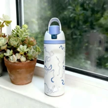 24oz.Unique Bottle Design With A Pleasant Handle, Easy To Clean, Long-Lasting Insulation For Both Hot And Cold Beverages. This Stainless Steel Cup Can Serve You Throughout The Year, Enough For All Seasons. Suitable For Personal Use Or As A Gift - 彩色 - 查看 2