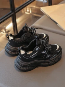 儿童黑色厚底运动鞋，透气网面设计，柔软鞋底，防滑休闲运动鞋 - 黑色 - 查看 5