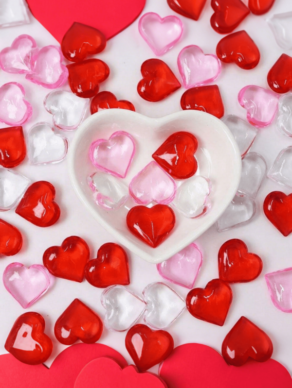 500颗/套 红色心形亚克力宝石，情人节心形装饰，适用于婚礼装饰、摄影道具、花瓶填充物、桌面装饰、婚礼派对、DIY工艺品、情人节装饰礼品