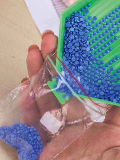 带可调节搭扣的镶钻刺绣托盘，大型钻石画收纳盒，专为整理5D钻石画配件和工具而设计