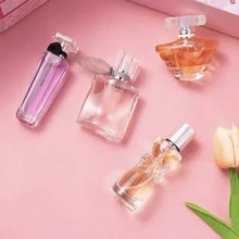 Set de Fragancias Florales Frutales para Mujer - 4 Frascos * 25 ml: Pomelo, Limón, Rosa y Cedro. Elegantes, encantadoras y sofisticadas, estas cuatro fragancias son perfectas para cualquier ocasión, con un aroma cautivador. Son ideales para citas, fiestas, uso diario, compras y muchos otros eventos - Múltiples aromas - Ver 8
