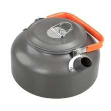 1个便携式露营水壶，采用氧化涂层铝合金材质，耐热橡胶手柄，易倾倒短嘴，适合户外使用