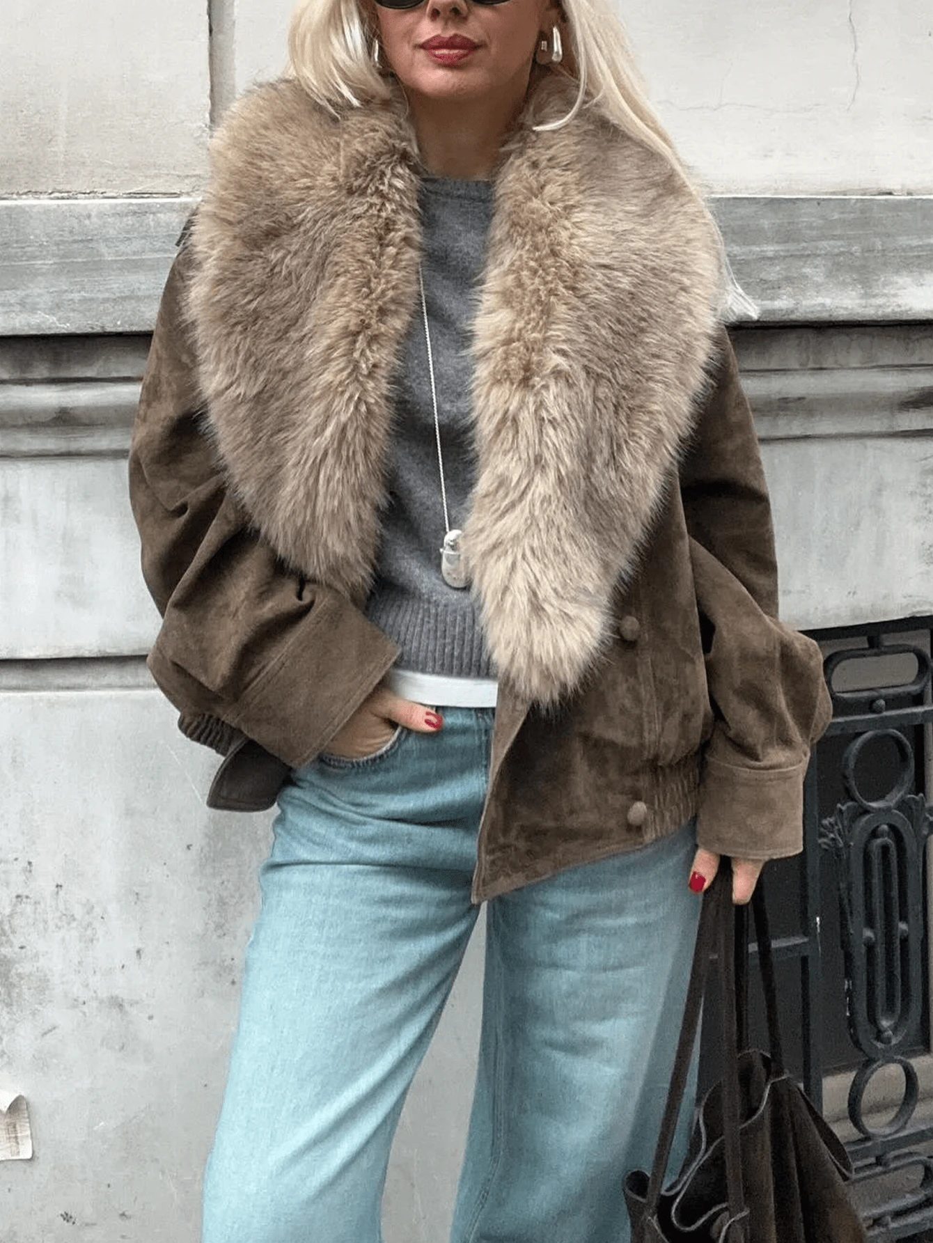 2025 Autumn/Winter Elegant Faux Suede Faux Fur Collar Women's Coat, Fashionable Double-Breasted Casual Warm Coat, Stylish Dark Green Christmas Party Coat - Brown - View 1