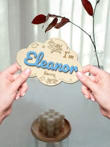 1pc Custom Kids Teen Announcement Sign, Personalized Newborn Name Wood Sign With Butterfly Shape, 2 Sizes, Round Wooden Birth Name Plaque, Hello World Reveal Photo Props, Perfect New Parent Souvenirs, Baby Birth Announcement Wooden Plate Baby Girl Boy Alphabet Graphic Monthly Milestone Card Hello World Newborn Logo, Baby Name Reveal, Shower Gift For Newborn, Gifts Back To School, Baby Gift, Gift For Kid, New Mom Gifts - 雲朵飛機 - 查看 3