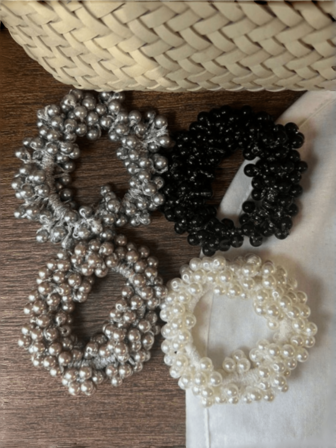 4pcs Women Black, White, Gray Pearl Hair Scrunchies, Fashion Versatile High-End Elegant Minimalist Solid Color Hair Accessories, Suitable For Daily Casual, Party, Commute, Vacation, Ponytail, Bun, Face Washing, Makeup, Outfit Matching
