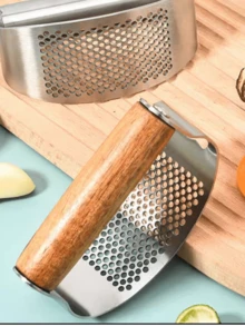 1pc Stainless Steel Garlic Press, Manual Garlic Mincer, Kitchen Tool, Rust-Proof Professional Garlic Crusher, Easy To Squeeze And Clean, Fruit & Vegetable Processing Tool, Kitchen Essentials, Creative Kitchen Gadget, Suitable For Hotels And Restaurants, Mother's Day, Christmas, Back To School, Kitchen Utensil, Kitchen Accessory - Silver - View 5