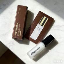 Hourglass柔焦妆前乳：模糊毛孔，控油，持久妆效，打造无瑕喷枪妆容 - 白色 - 查看 6