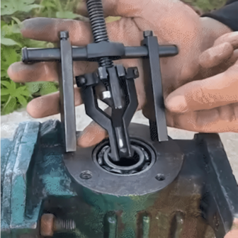 Automobile Removal Tool Wheel Inner Bearing Puller Three-Claw Bearing Puller Tool Gear Puller Auto Repair Hand-Held Tool Kit Car Motorcycle