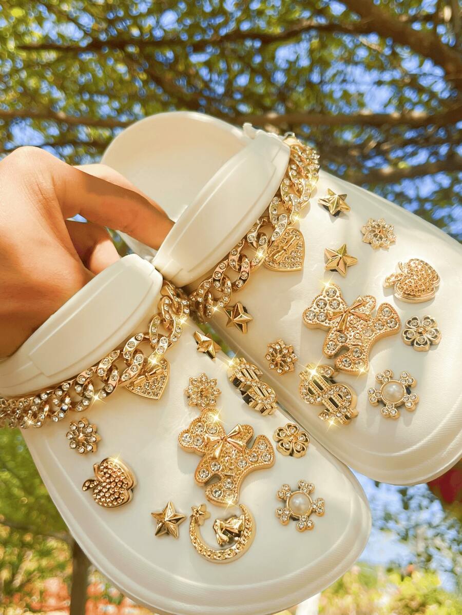 Conjunto de 24 enfeites de jardim DIY com laço de urso dourado com strass, fivela de corrente de cristal dourada, flores removíveis para sapatos, ideais para sandálias, sapatos vazados, presentes de Natal e para todas as estações. - Ouro - Ver 1