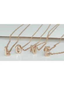 Women's Gold Metal Letter Pendant Necklace, A-Z 26 Letters Initial Necklace, Fashionable Letter Jewelry, Elegant Versatile Gift, Initial Necklace, 26 Letter Clavicle Chain - Multicolor - View 1