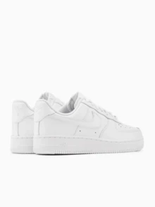 Nike 空军一号 07 女款休闲鞋，时尚白色撞色低帮厚底滑板鞋，百搭休闲运动鞋，适合日常穿着，男女皆宜的设计 - 白色 - 查看 6