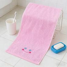 منشفة صغيرة ذات نمط مطرز بوجه ابتسامة كرتوني، ناعمة، ماصة، غير مُنفِّرة، منشفة وجه مستطيلة جميلة للاستخدام المنزلي - وردي - مشاهدة 4