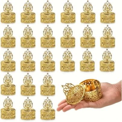 12个欧式创意糖果礼盒，圆形雕刻塑料涂层，中空带盖，巧克力包装盒，糖果盒，宫廷宴会婚礼回礼盒，适用于婚礼、新娘送礼会、生日、开斋节、宰牲节等场合，经久耐用且优雅，是斋月装饰、派对回礼、饼干包装、派对装饰、餐桌摆饰、婚礼回礼的理想之选。