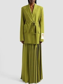 GLOURI Women's Olive Green Belted Blazer & Pleated Maxi Skirt Set - Tie-Waist Design & Embroidered Cuff Detail | Elegant High-End Style For Luxury Dinners, Fashion Gatherings & Sophisticated Events For Refined Glamorous Looks - 綠色 - 查看 3