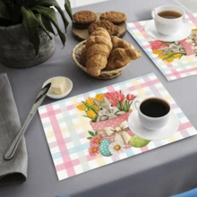 متعدد الألوان