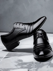 优雅黑色漆皮低跟礼服鞋 - 精心设计，采用优质PU材料制成，配有搭扣，款式百搭，适合婚礼、派对和办公室穿着。 - 黑色1 - 查看 3