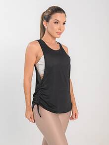 Blusas Fitness Feminina Dry Fit Regata Cavada Detalhe Lateral Recorte Oval - Preto - Visão 4