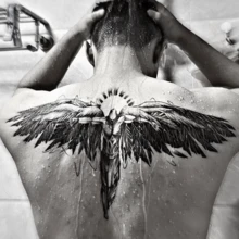 （超大堕落天使胸部设计）草本纹身贴纸，逼真且持久的临时纹身，逐渐变暗 - 持续 7-15 天 - 防水且耐摩擦 - 黑色 - 查看 7