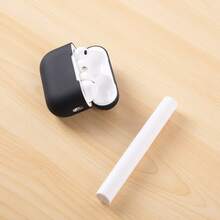 حافظة واقية من الجيل الثالث + فرشاة تنظيف، تحمي سماعات الأذن بفعالية، فرشاة التنظيف تزيل الأوساخ، فتحات دقيقة للشحن والفتح/الإغلاق - الأسود - مشاهدة 6