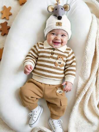 Conjunto de 2 piezas de ropa para bebé niño recién nacido - Parte superior con cuello a rayas y bordado de oso y pantalón casual